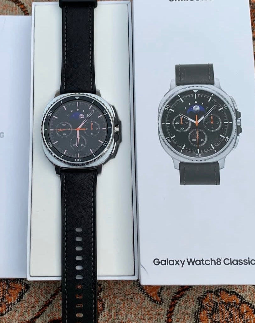 Premium Classic Smart Watch Series 8 – Luxury Design | Full Touch | Health Tracking