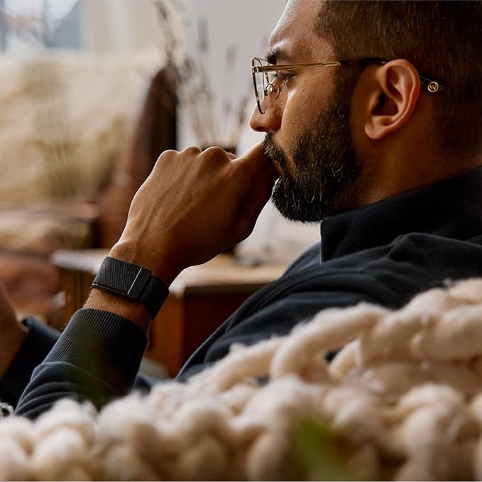 Whoop Bracelet , Health and fitness tracker | ساعة ووب، جهاز تتبع الصحة واللياقة البدنية
